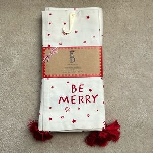 NWT Christmas Ellen DeGeneres Cloth Napkins